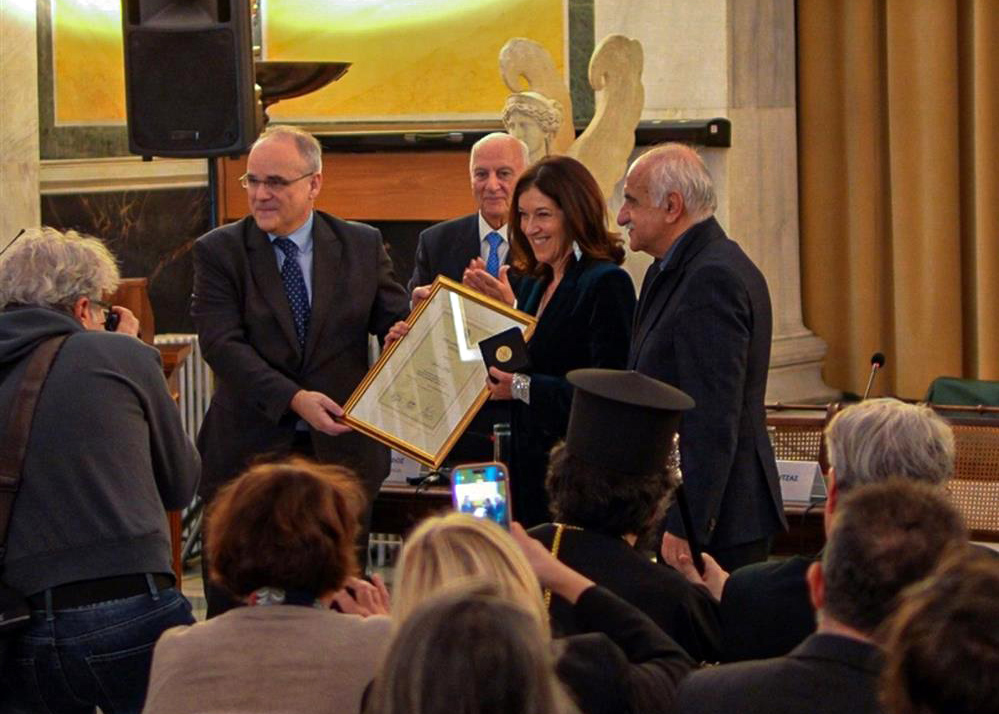 Victoria Hislop &  Alicia Elsbeth Stallings awarded Lord Byron Medal